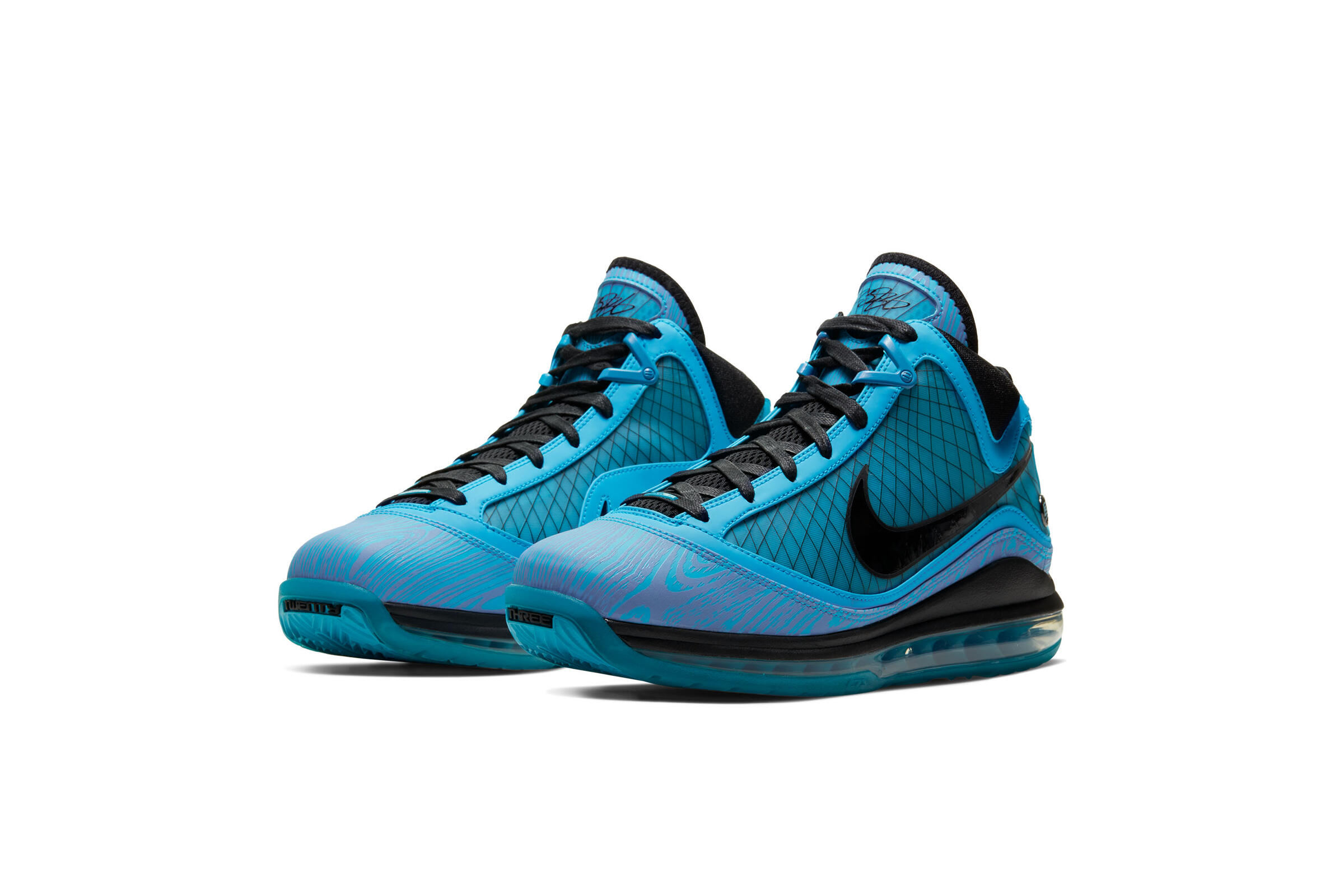 Nike Lebron 7 QS 
